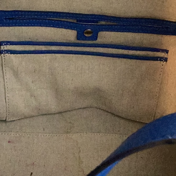 Tory Burch Half Moon Leather Satchel 💙 - Picture 13 of 17